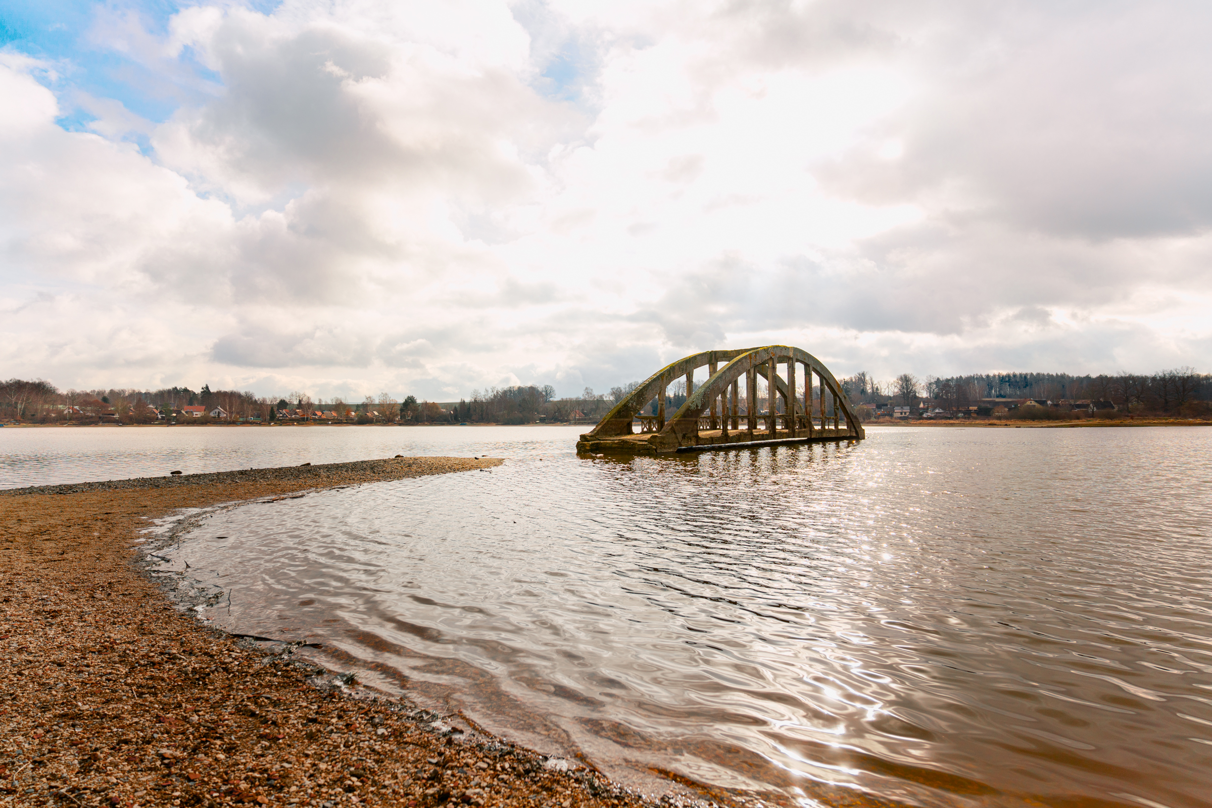 Vodní nádrž Jesenice