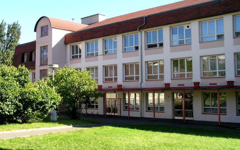 gymostrov