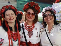 Den narodnostnich mensin