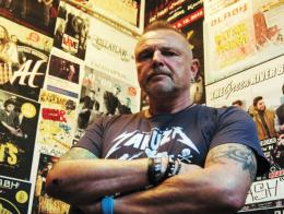 231206-rozhovor-slash-bar