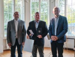 předávání medailí za zásluhy